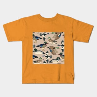 American Duck Species Pattern in Tan Kids T-Shirt